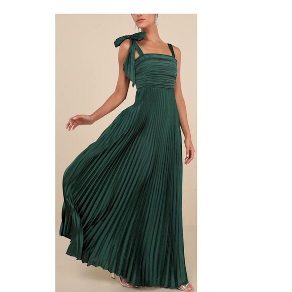Lulus Gorgeous Purpose Emerald Green Pleated Bow Maxi Dress Size Medium New NWT - Picture 4 of 8